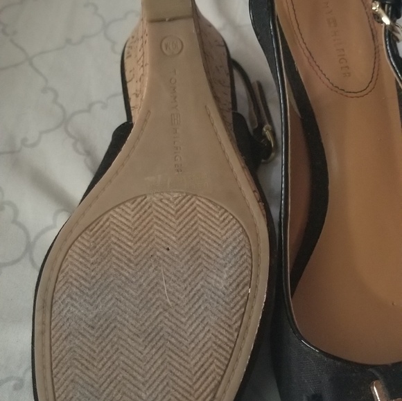 Tommy Hilfiger Black slingback wedges - Picture 2 of 5